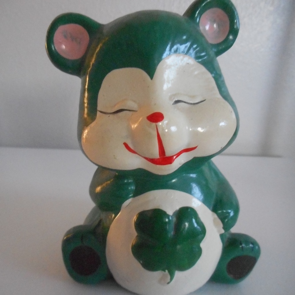 Vintage Chalkware or ceramic Green Bear Bank Shamrock - Picture 1 of 7